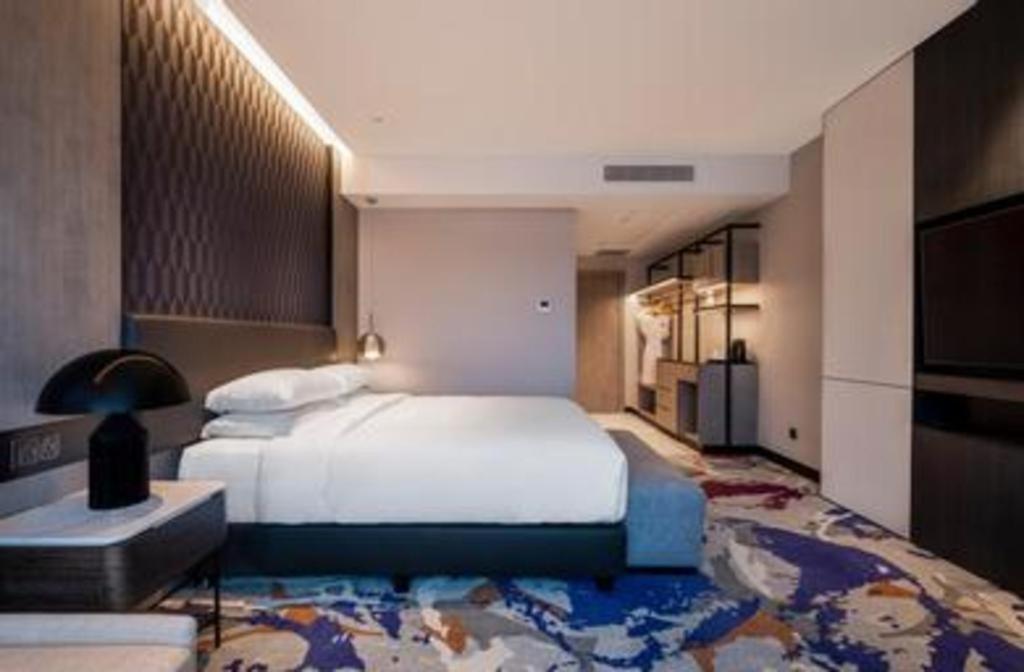 Hotel Orchid 4*
