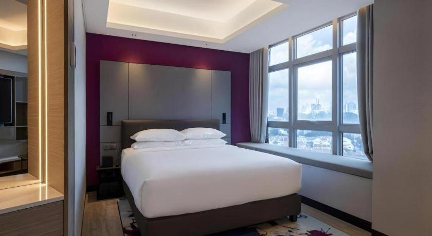 Orchid Hotel 4*